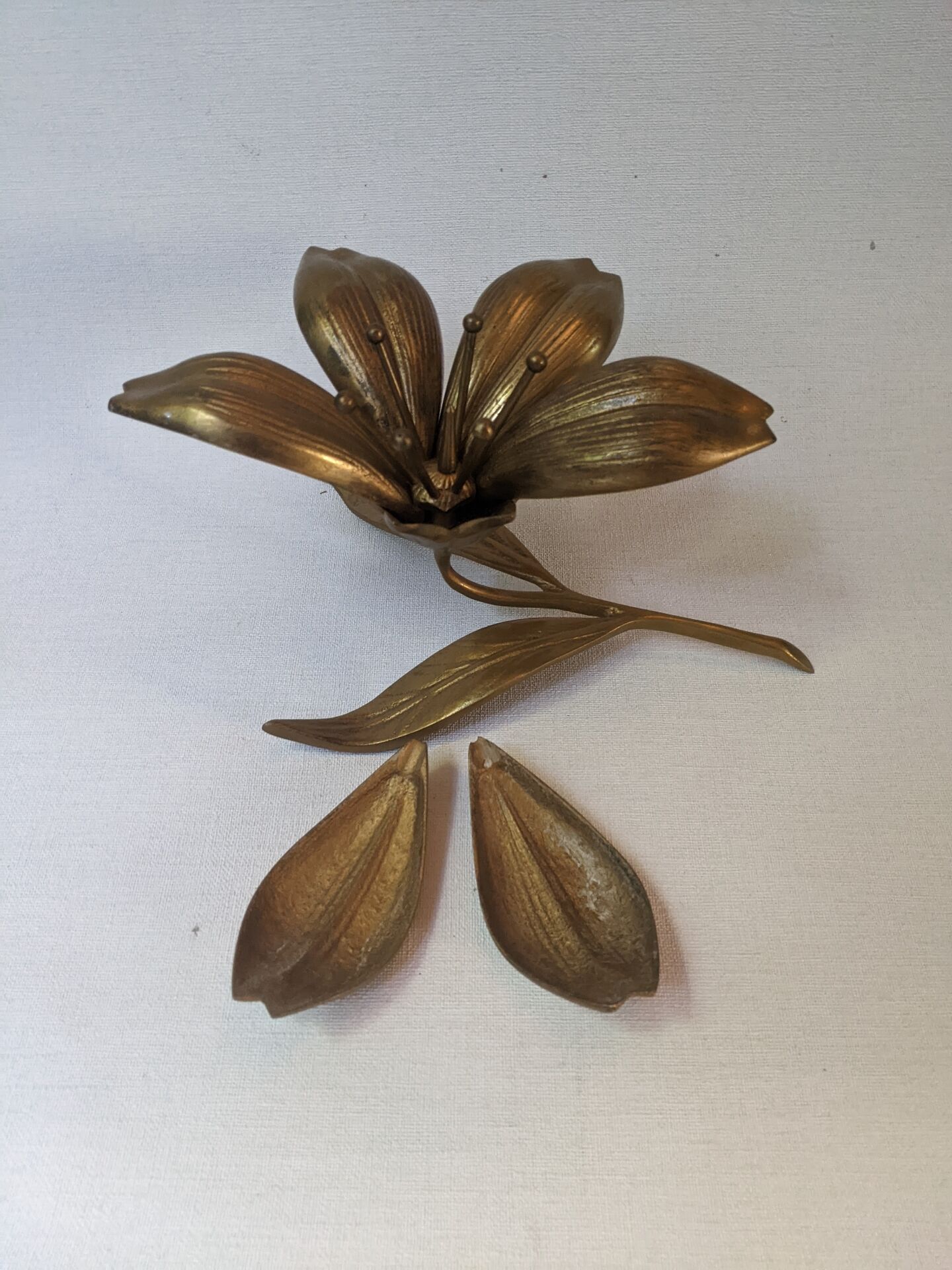 Fleur de lotus métal doré cendriers de table
