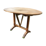 Wine-grower's table