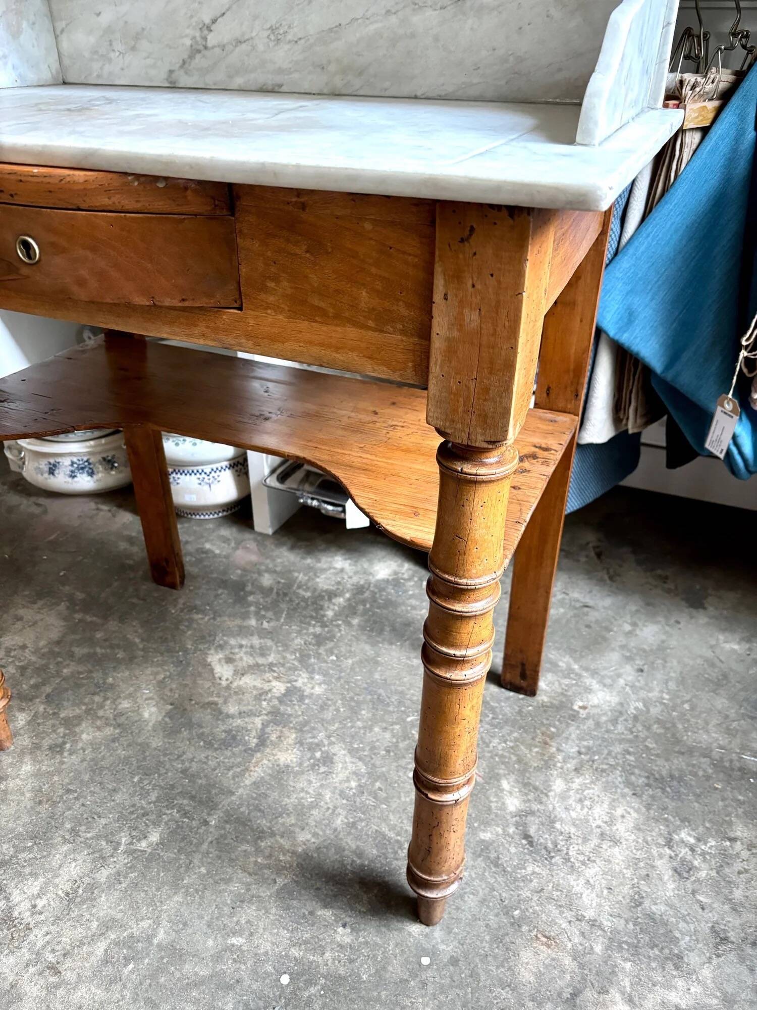 Dressing table, bathroom cabinet in wood and marble 80 x 48 cm