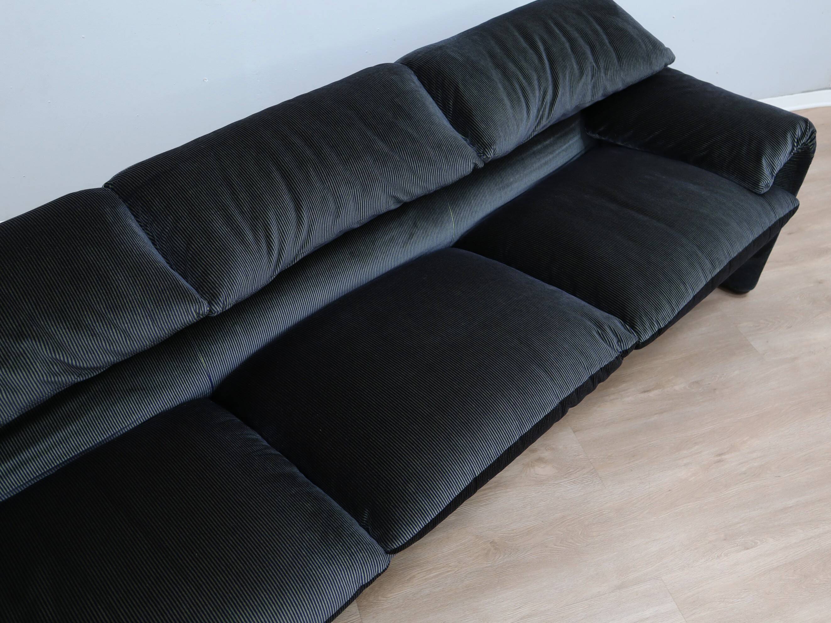 Vintage 1980s blue and green velvet Cassina Maralunga 3-Seater sofa