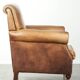 Fauteuil en cuir de vachette au look anglais caractéristique