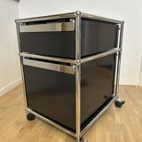 USM Haller wheeled caisson in Graphite Black