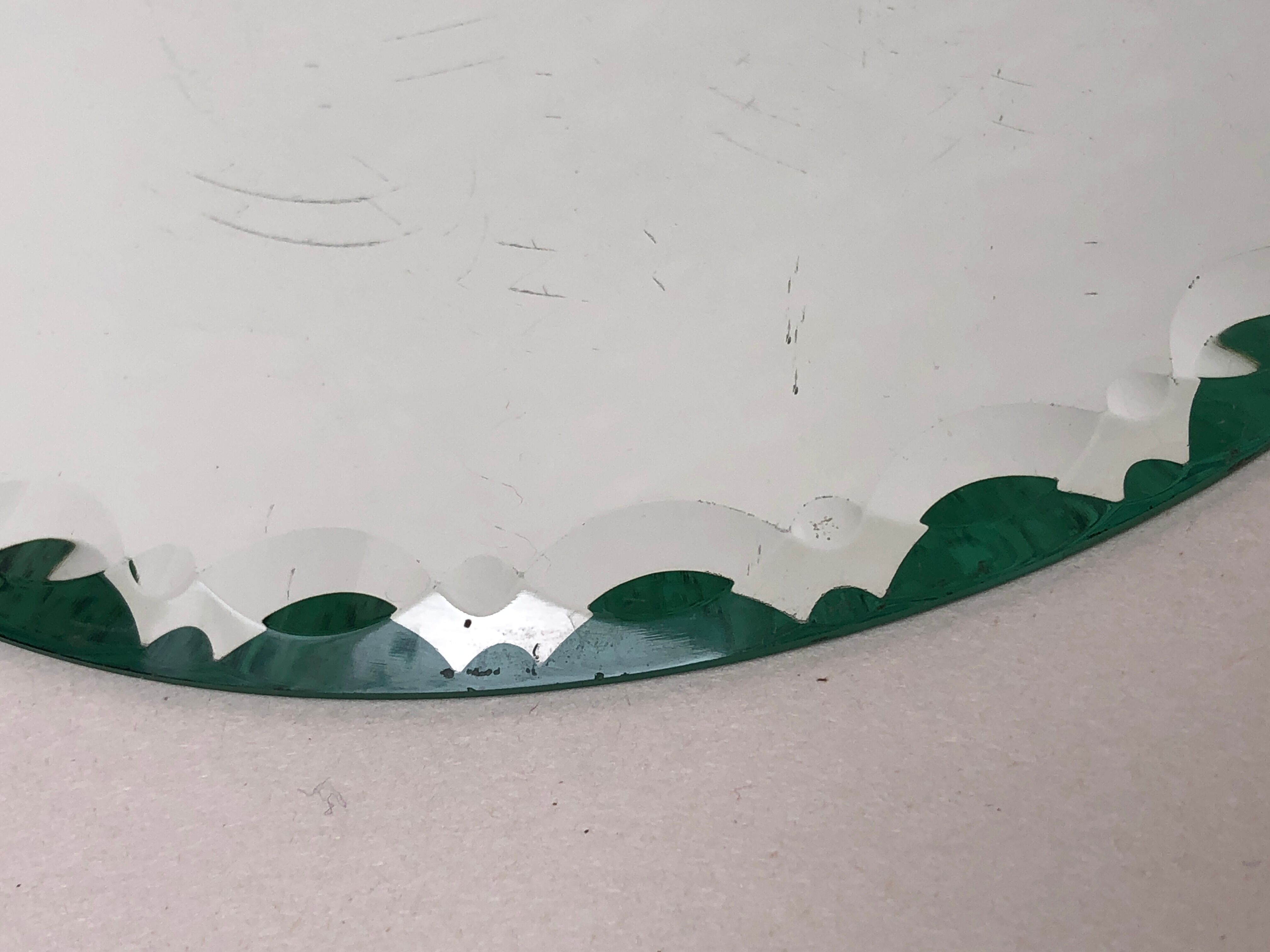 Beveled round mirror 25cm