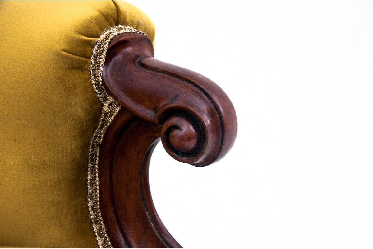 Rococo sofa, France, around 1900 after renovation