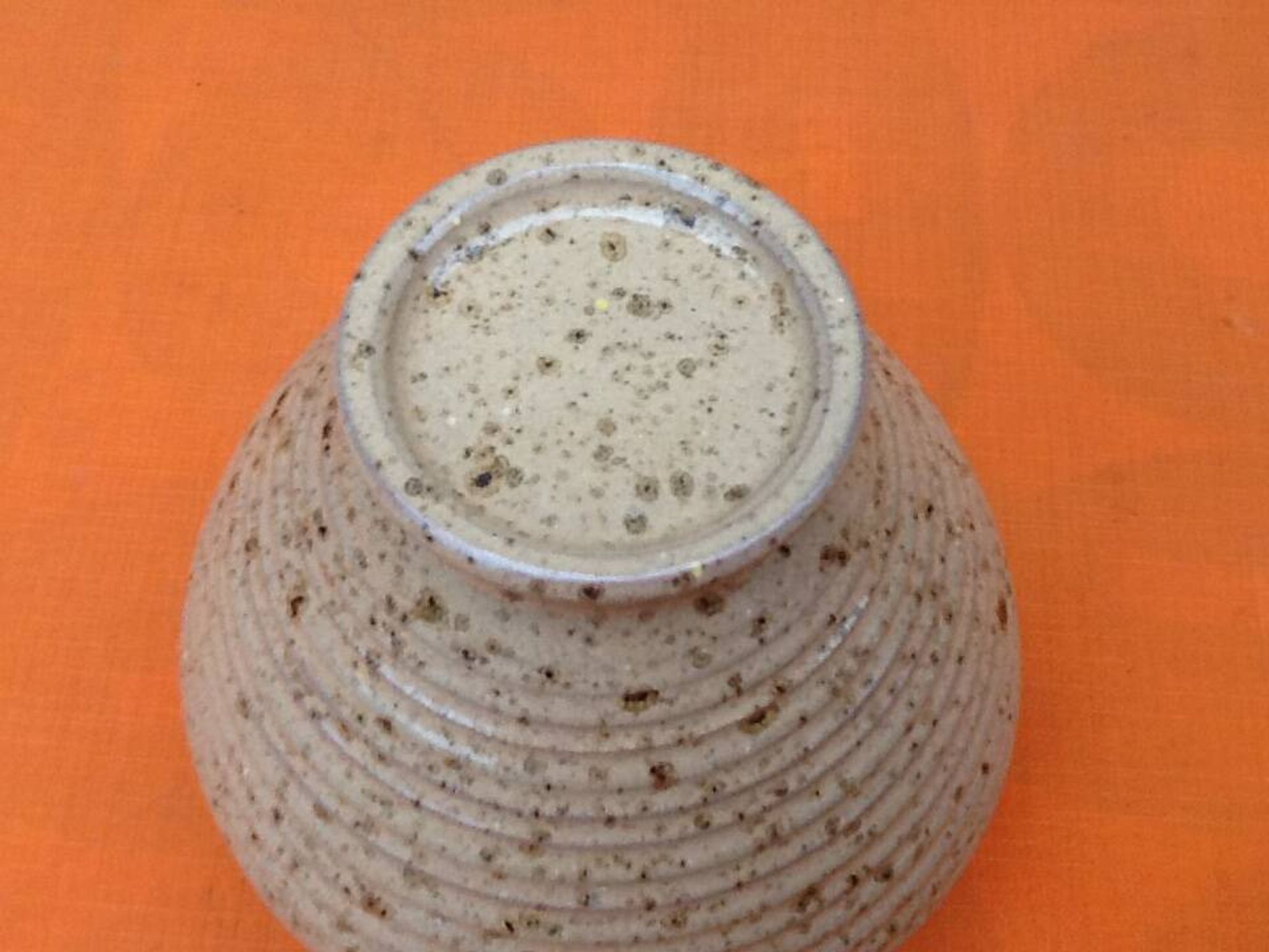 Vase toupie  céramique vernissée décor moucheté