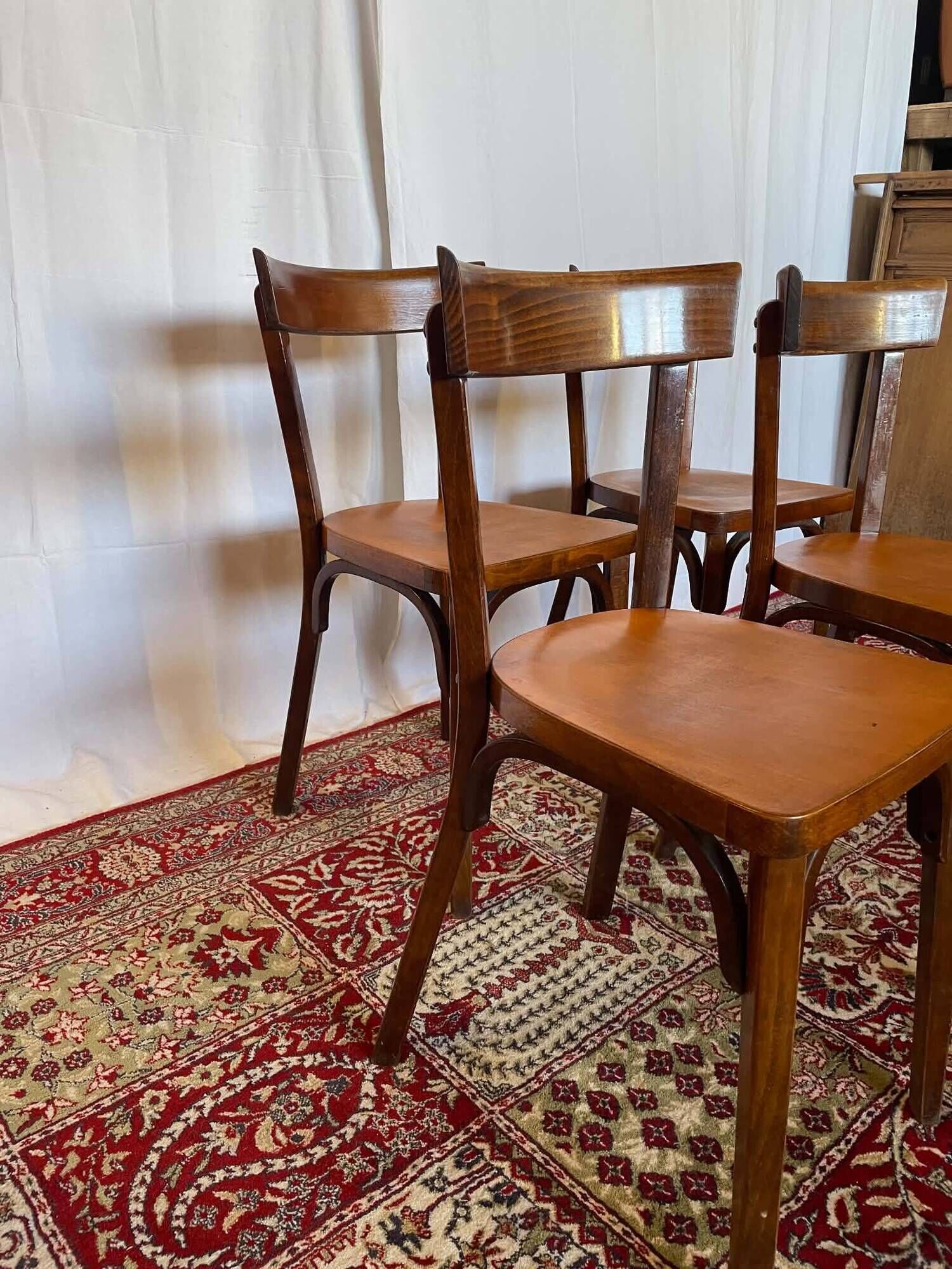 Set of 4 vintage Baumann wooden chairs – Bistro style