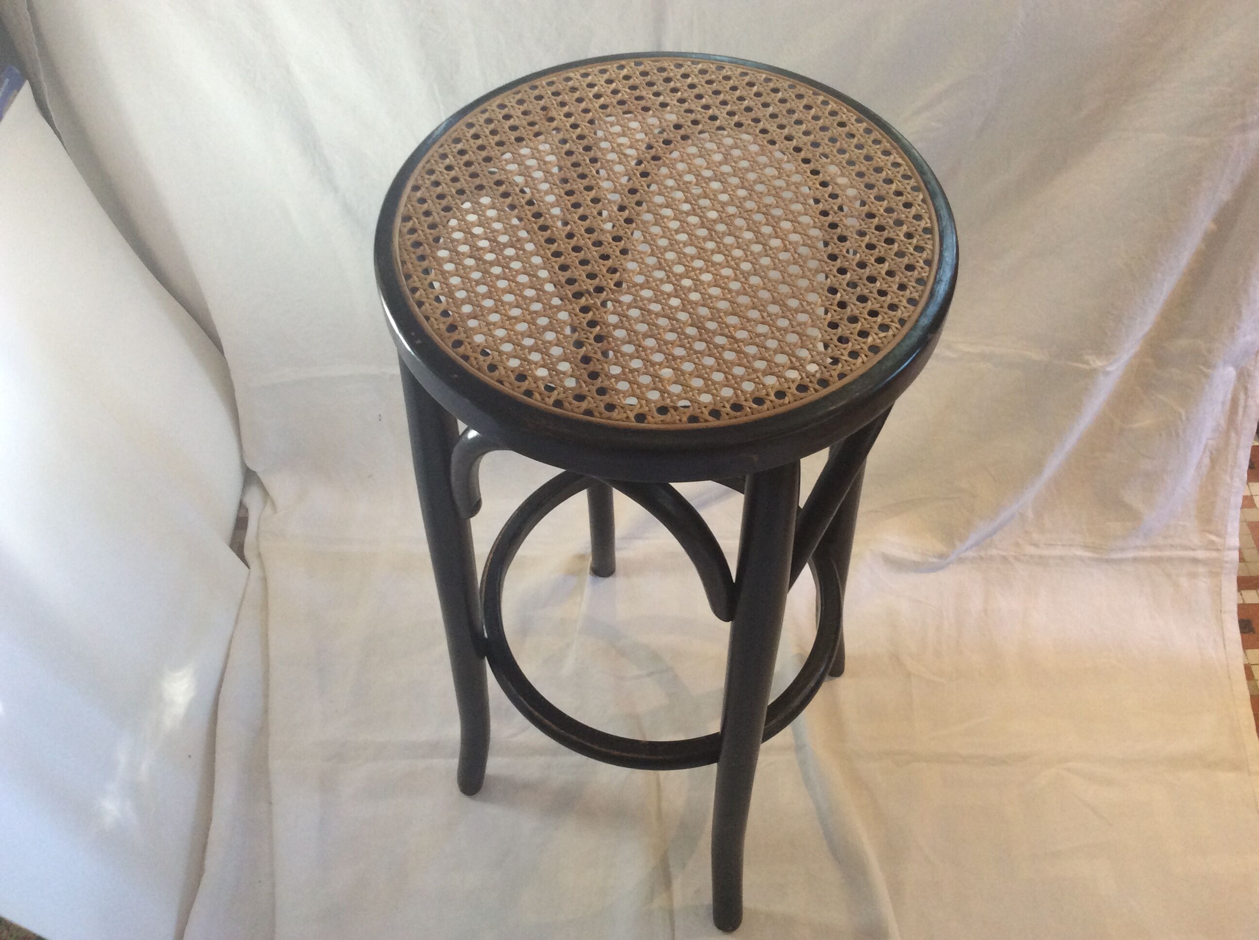 Bistro stool