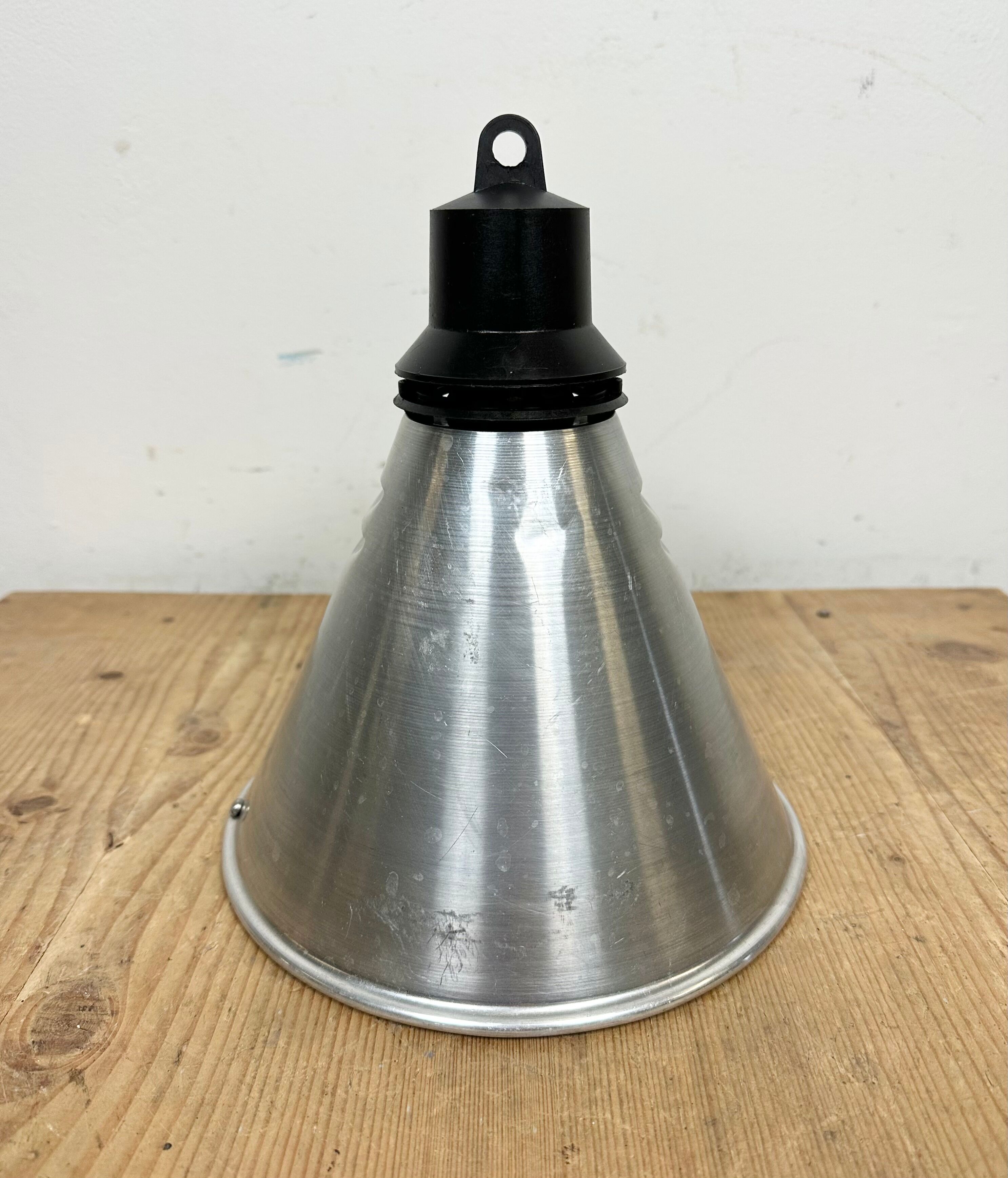 Small Industrial French Aluminium Pendant Lamp, 1960s