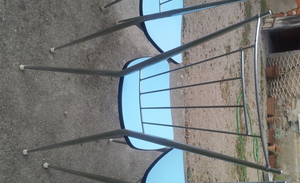 Lot of 6 blue formica chairs from the 1960s