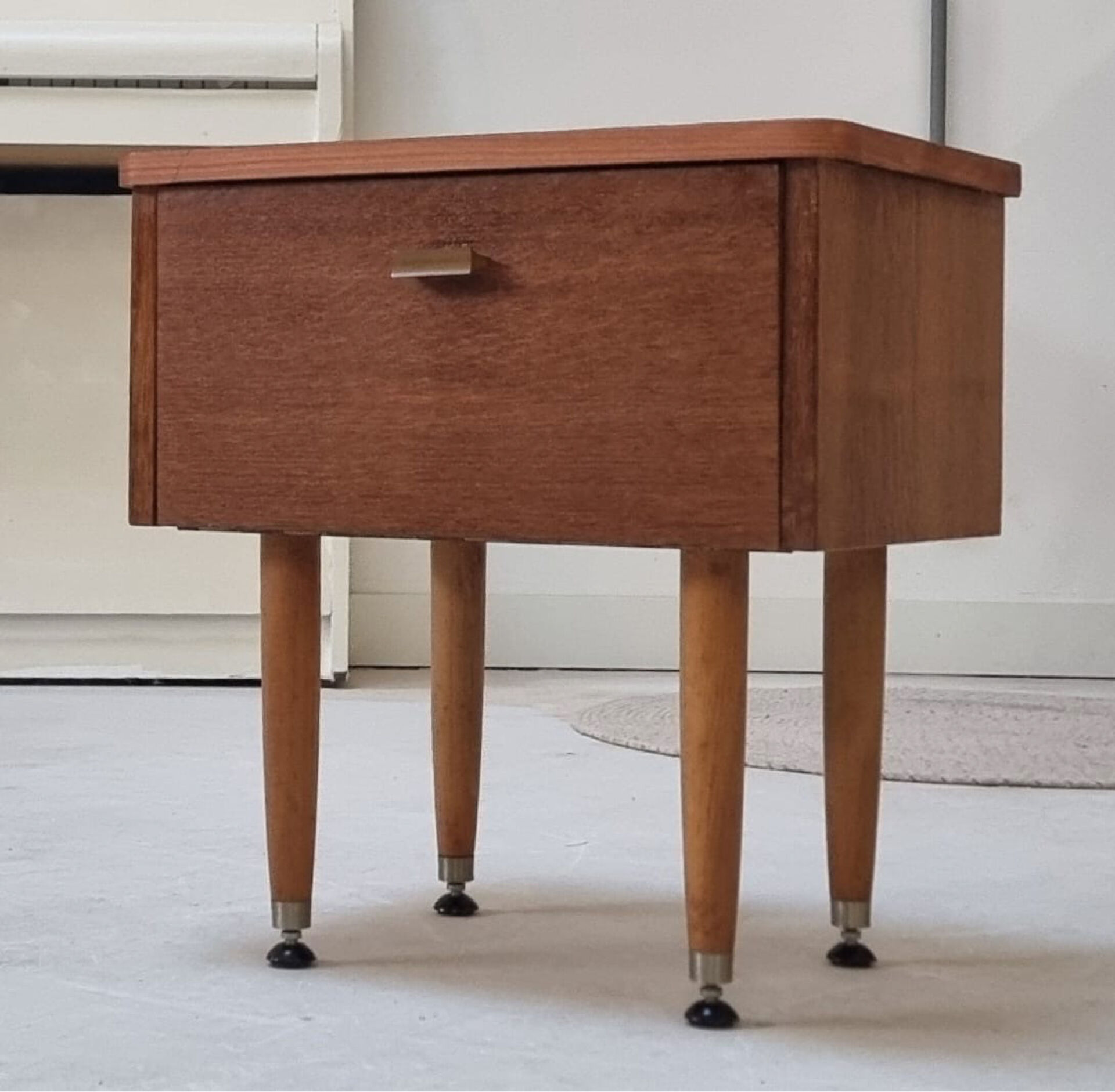 Armoire du milieu du siècle