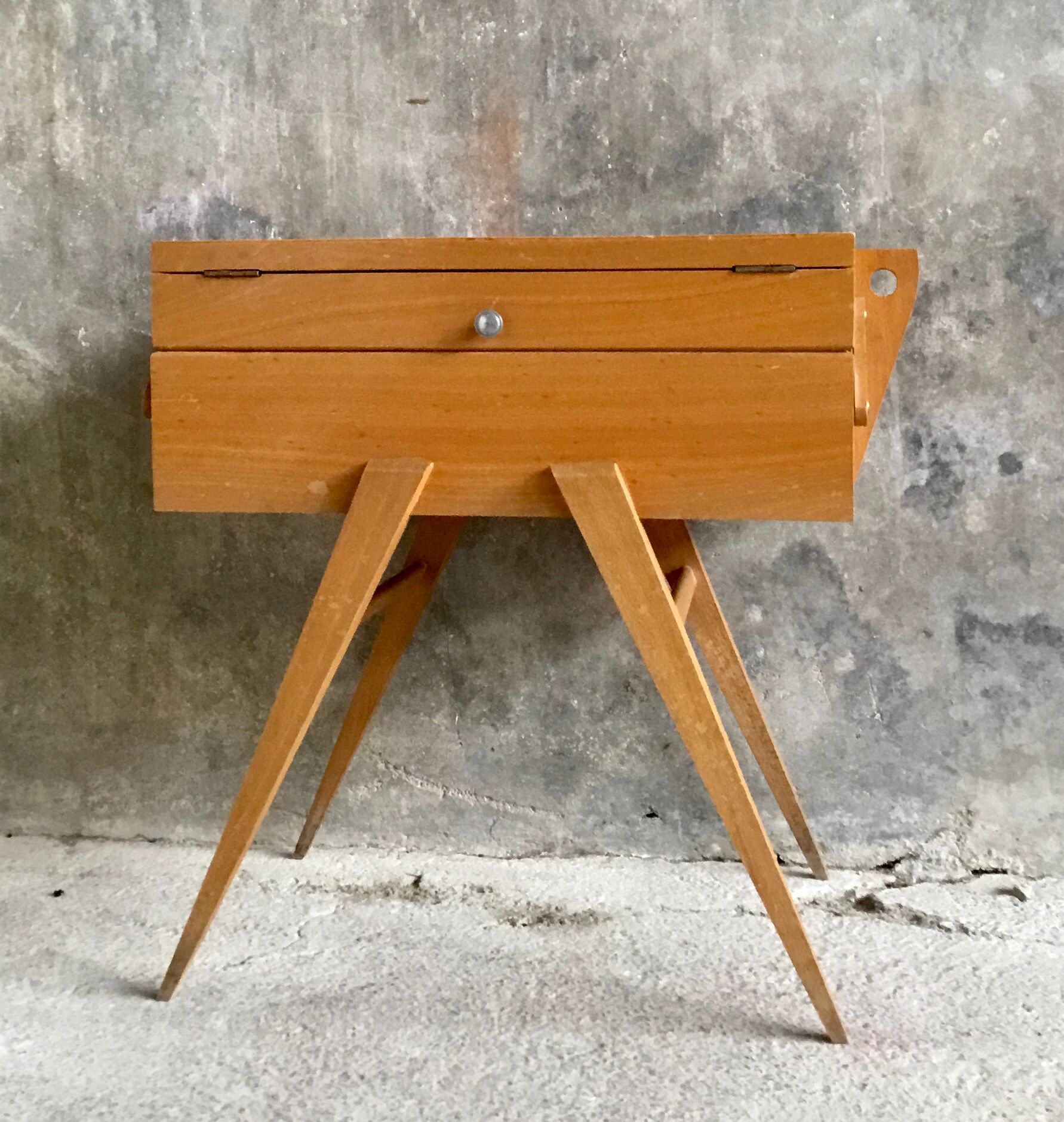 Worker with ears and feet compass - vintage 1960