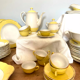 Service de 52 pièces en porcelaine kg luneville, modèle jonquille