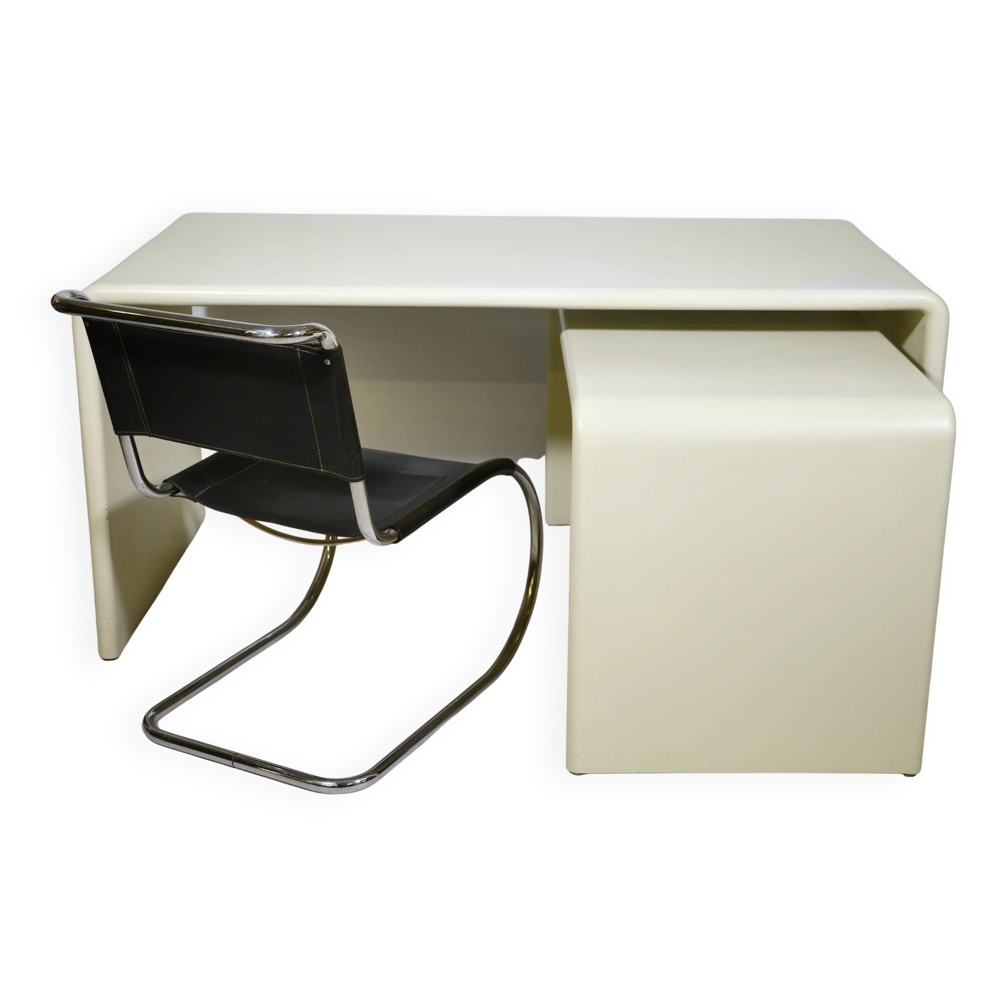 Bureau empilable space age en fibre de verre, ensemble de 2, années 1970