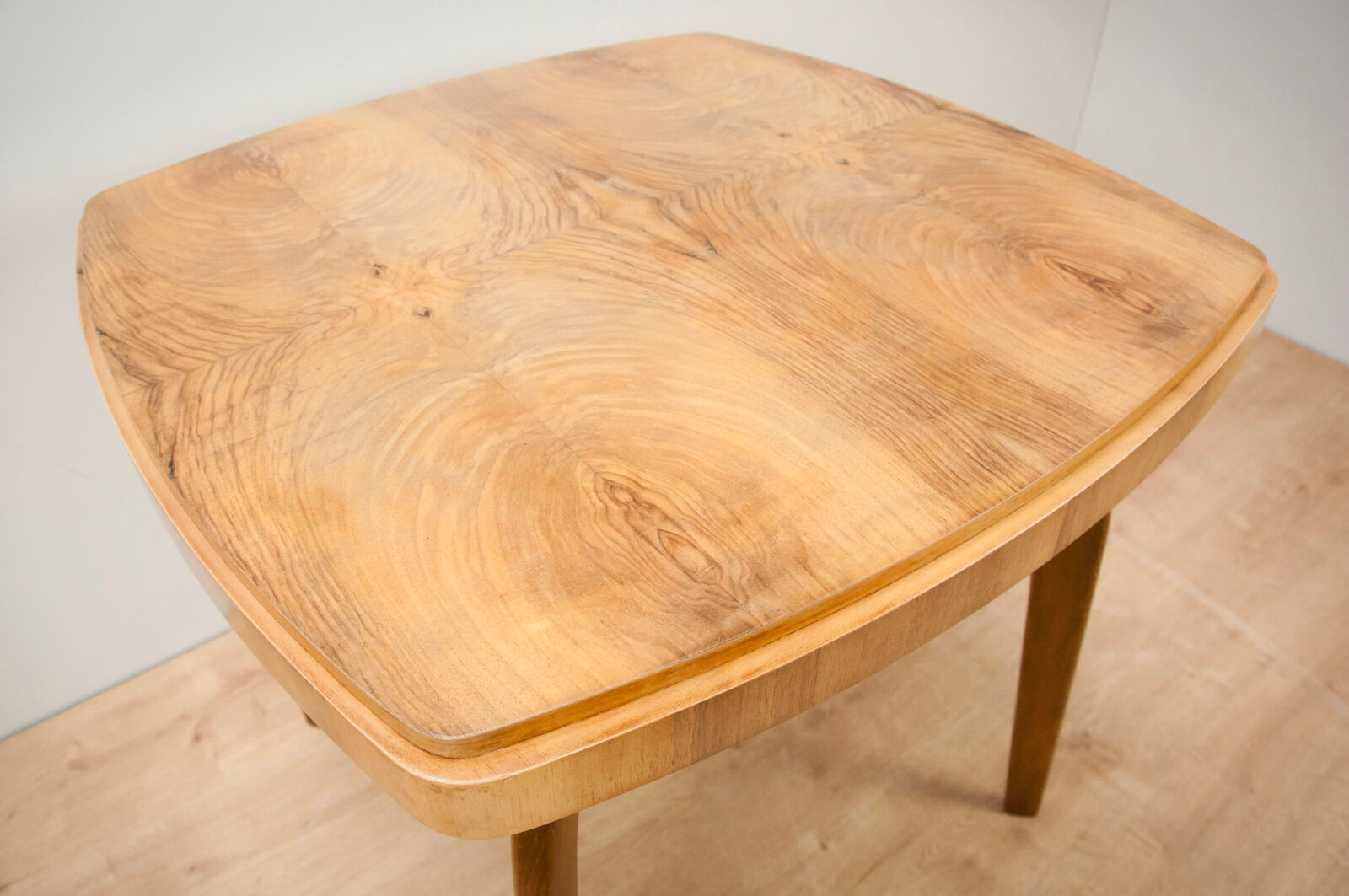 Vintage  coffee table  crab  by jindrich halabala for up závody - 1930s
