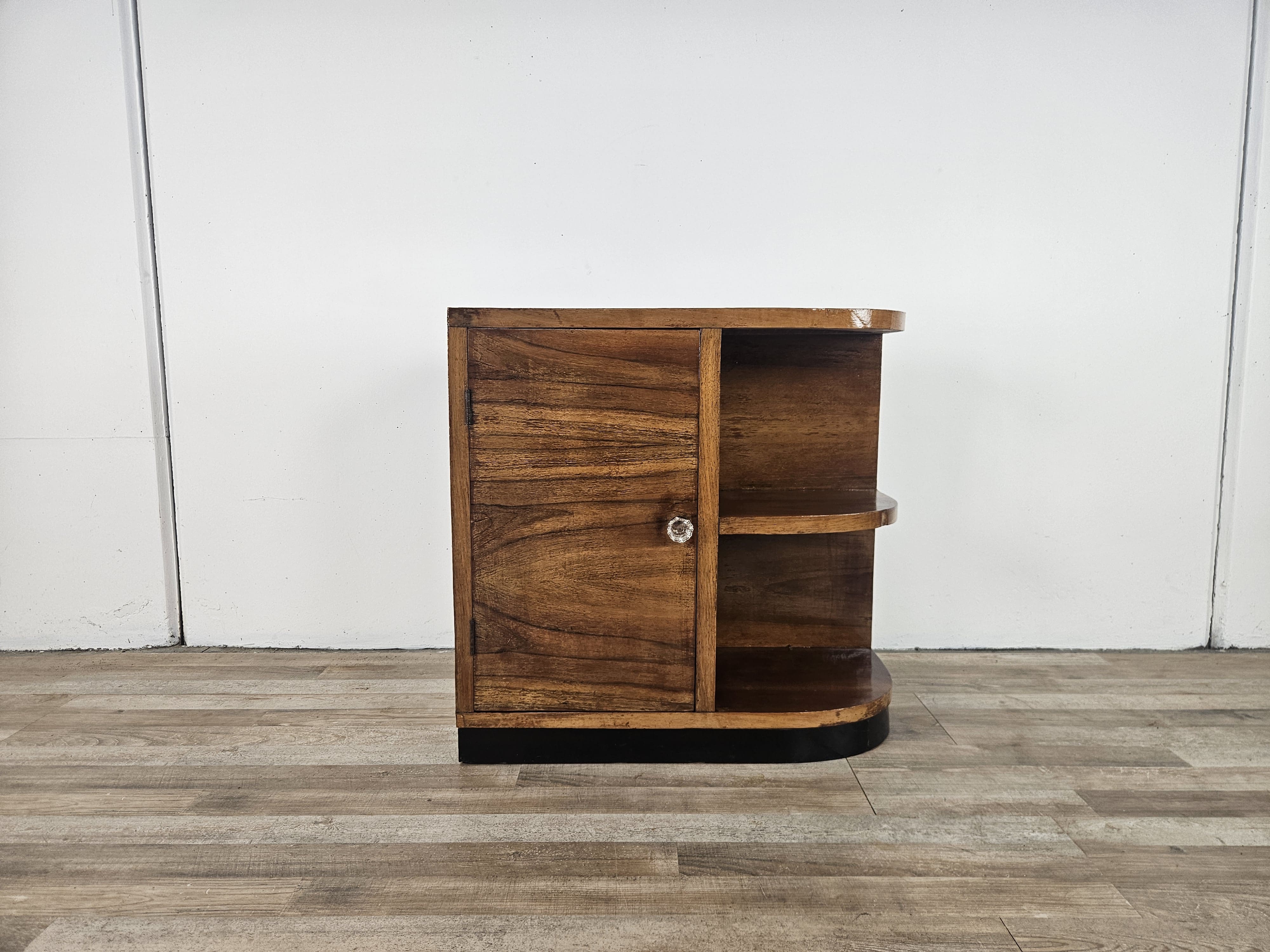 Art Decò side cabinet from the 1940s