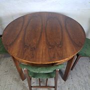 Table ronde extensible Art déco des années 1950, rénovée.