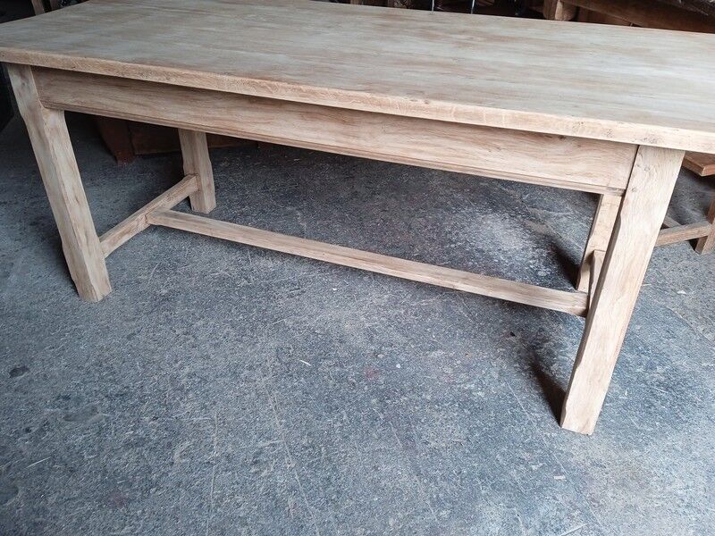 Farmhouse table
