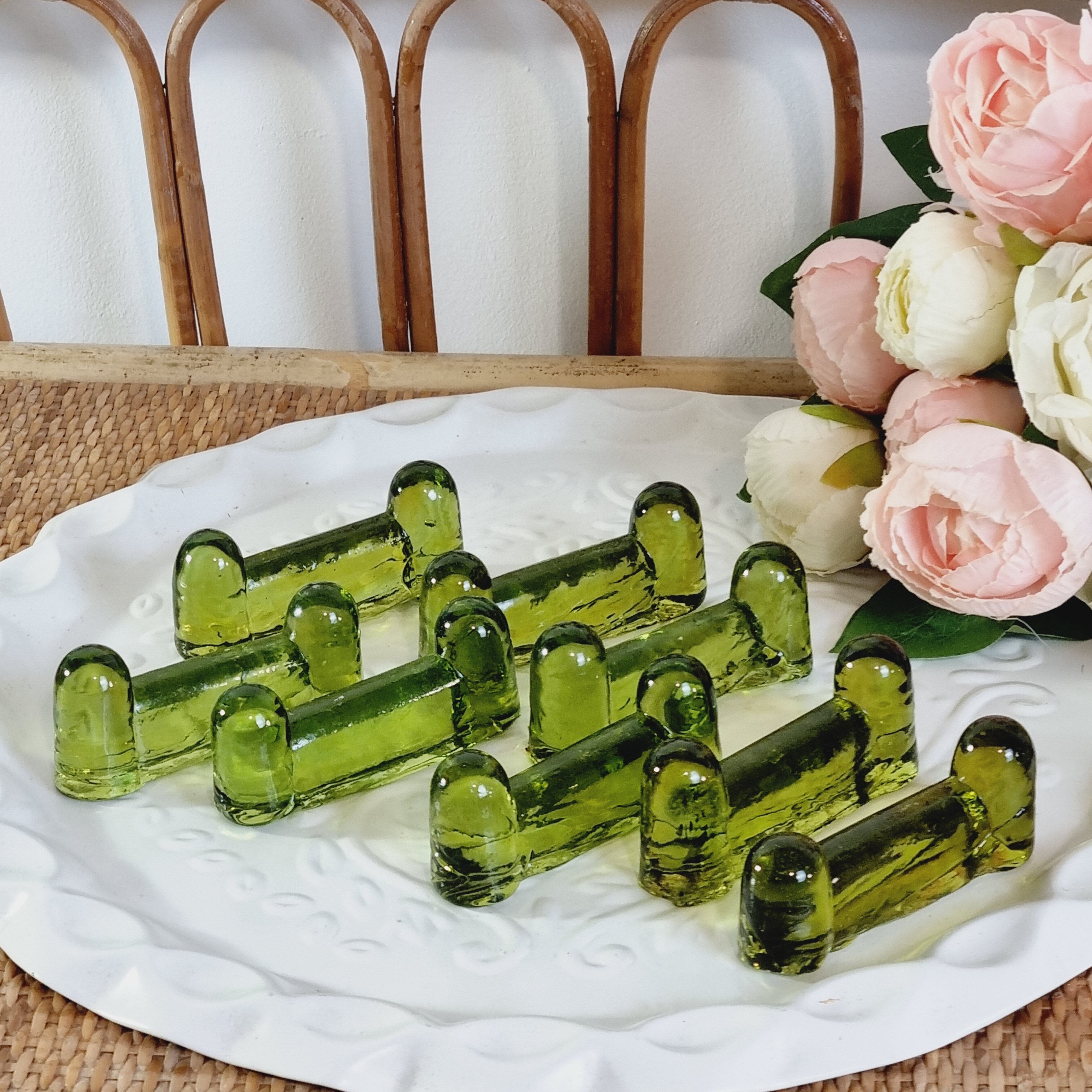 8 knife doors in green glass from BIOT