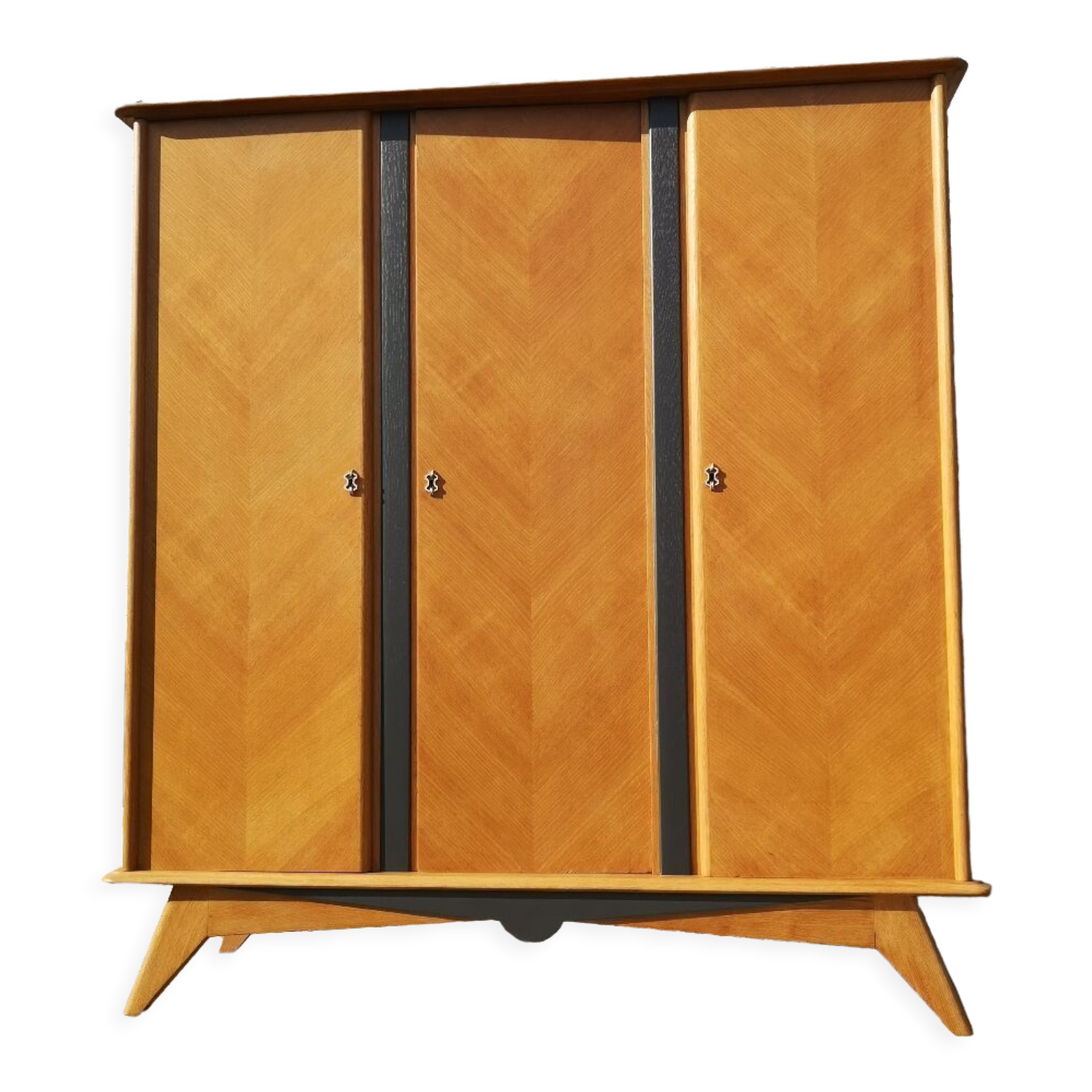 Vintage wardrobe dressing