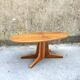 Table à système de forme ovale en noyer