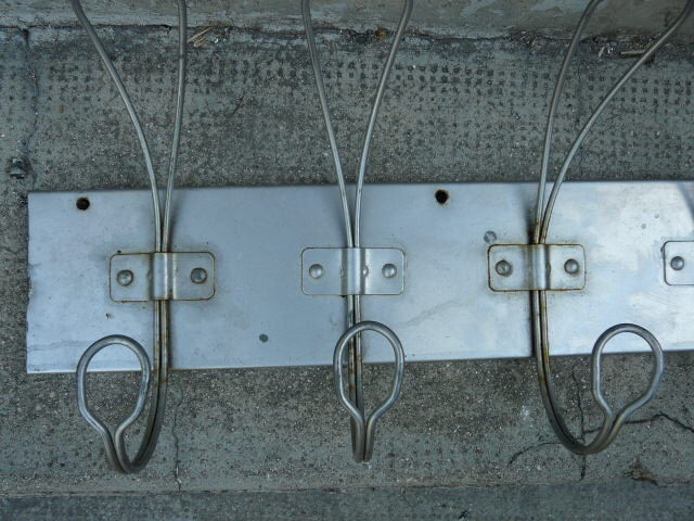 School or industrial wall-mounted door 7 double patères