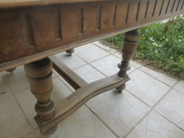 Square wooden table with 3 extensions