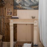 Fireplace mantel