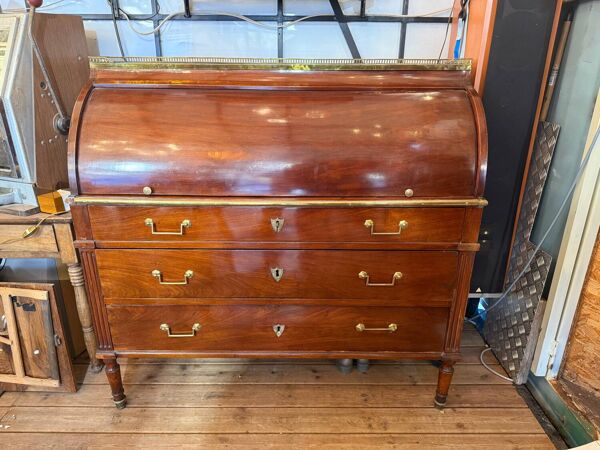 Bureau à cylindre Louis XVI