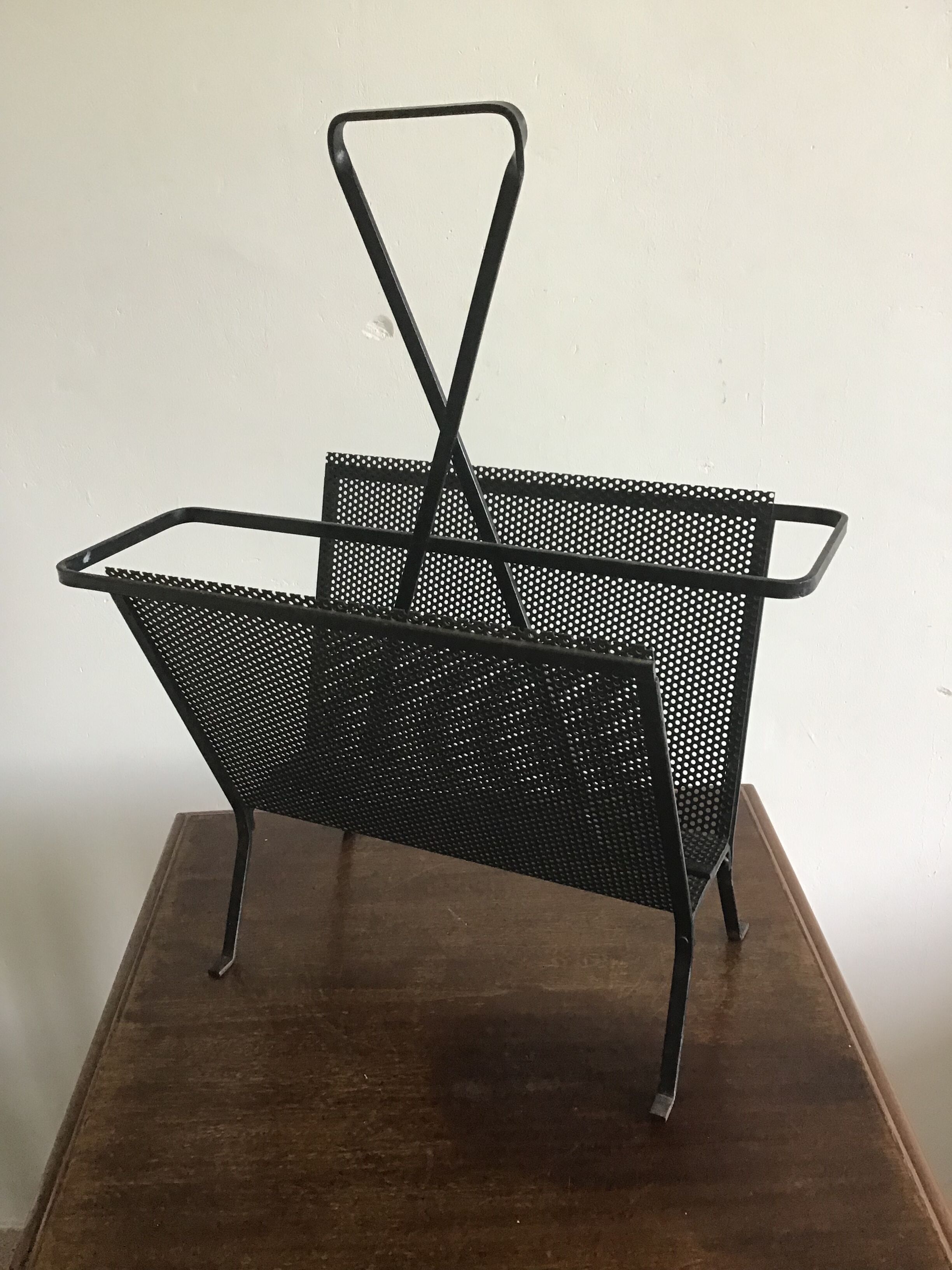 Matégot Mathieu magazine rack