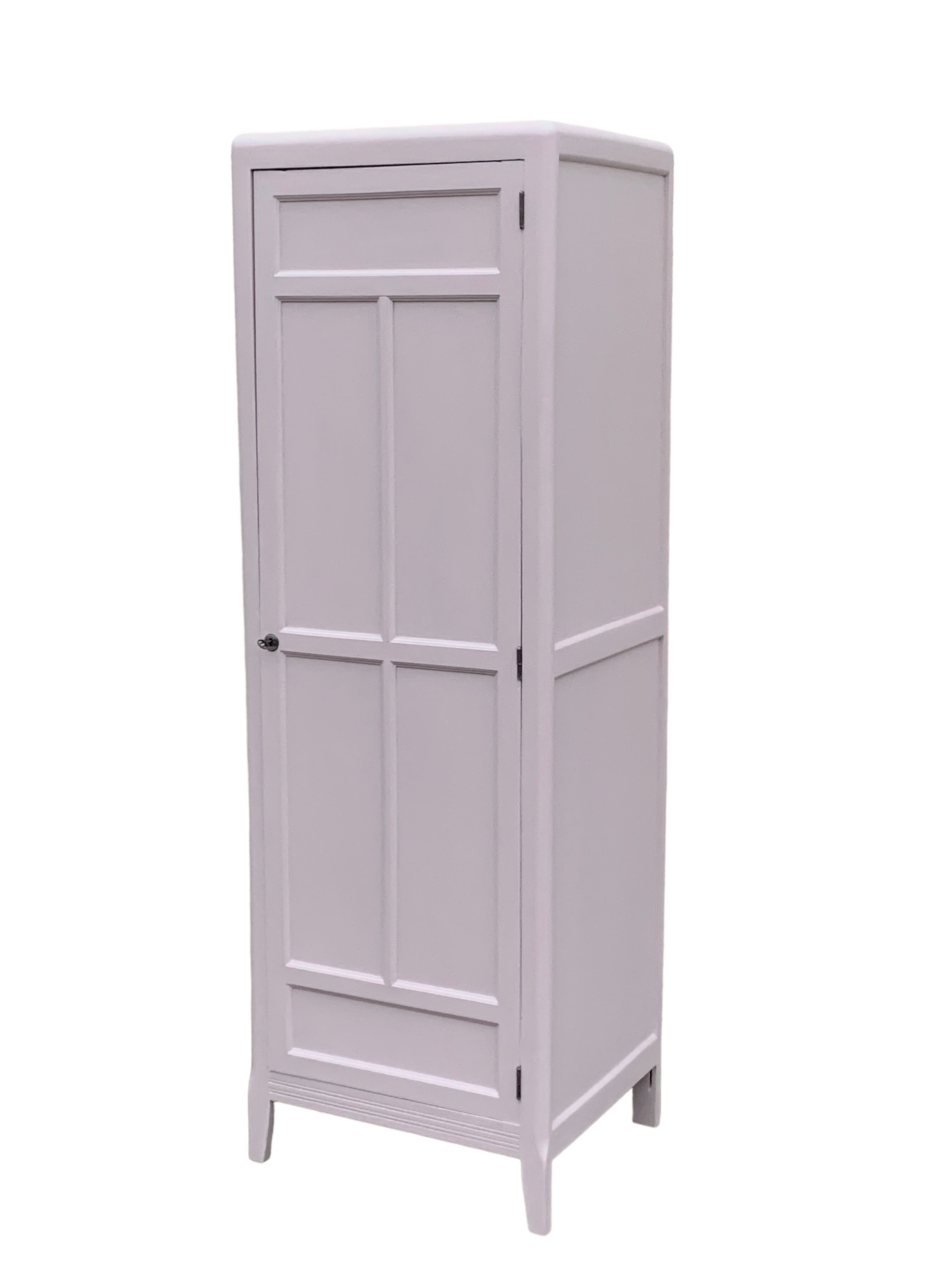 Parisian wardrobe, nude pink, 1940.