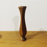 Vase en bois