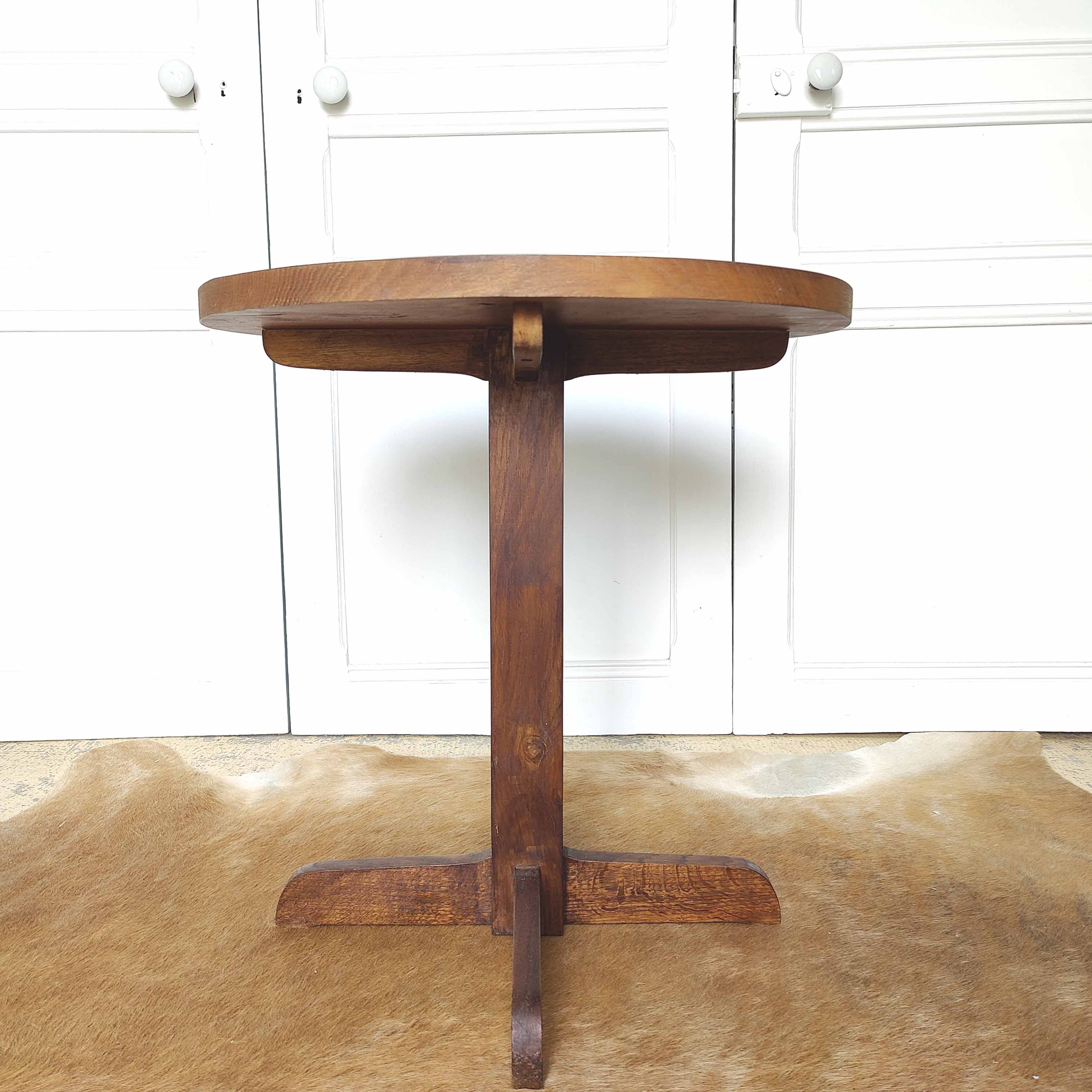 Wooden pedestal table 40s