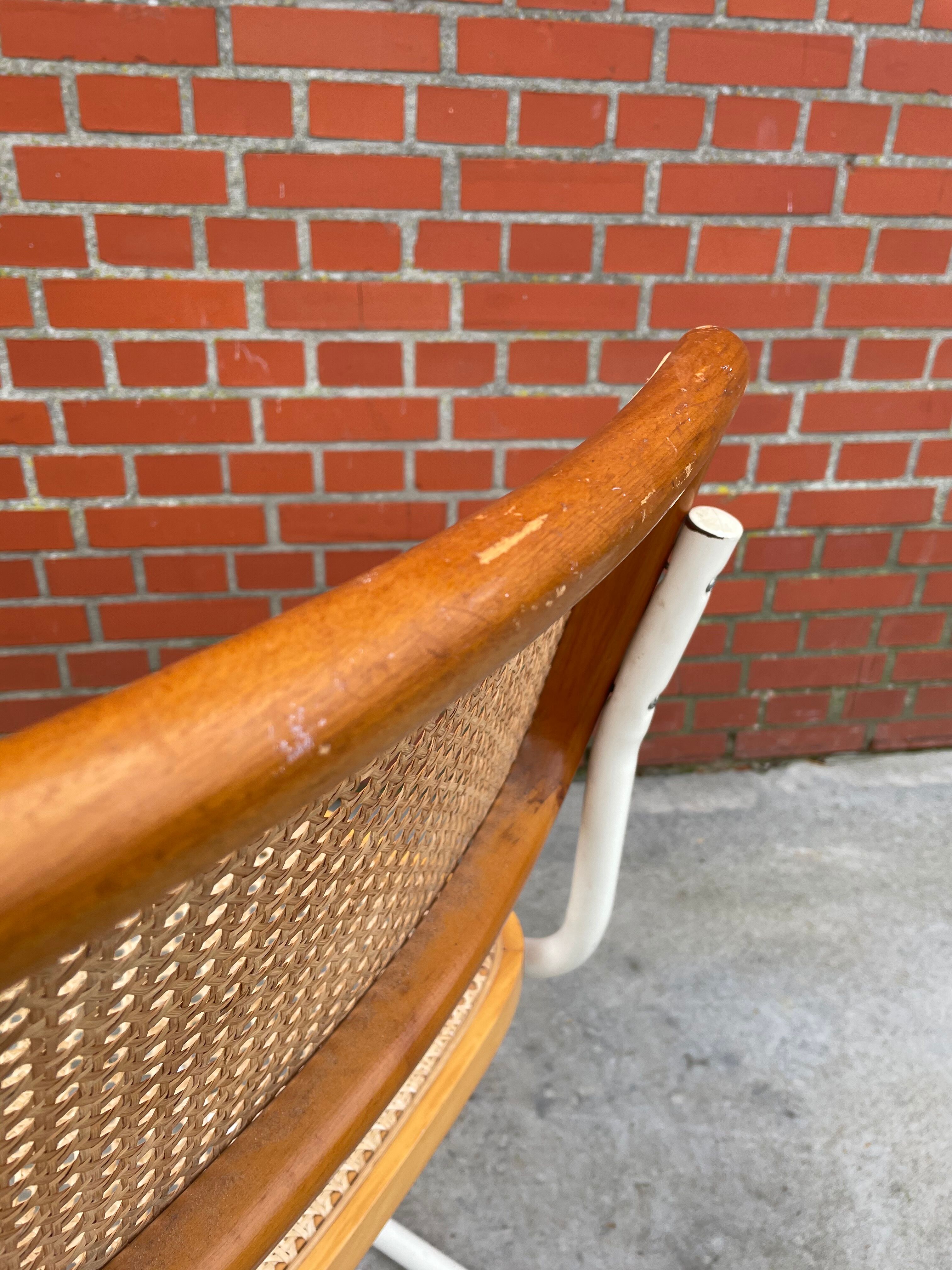 Cesca design chair b32 model white wood