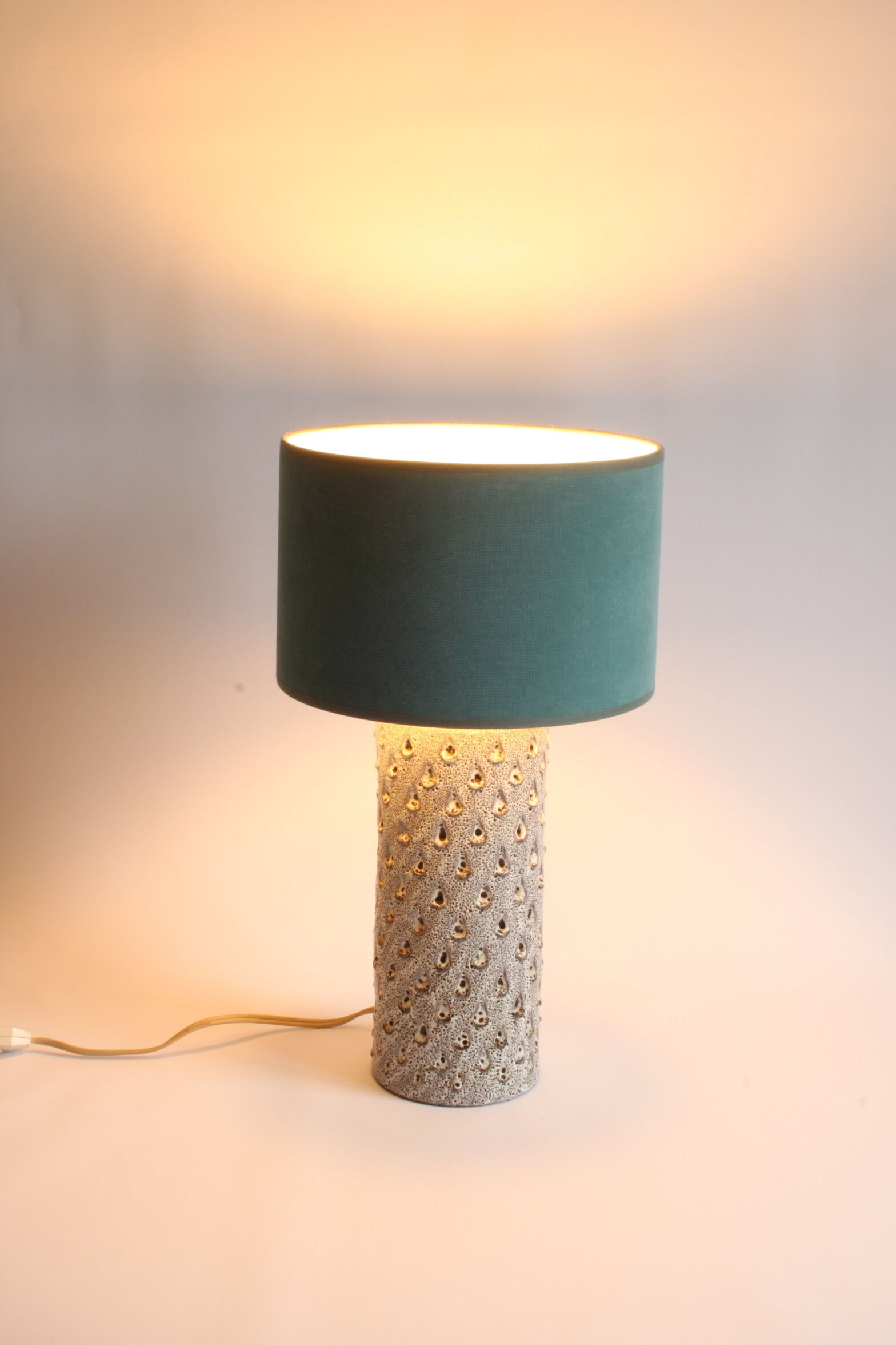 Fratelli Fianciullacci teardrop pattern cylinder table lamp, Italy, 1960s