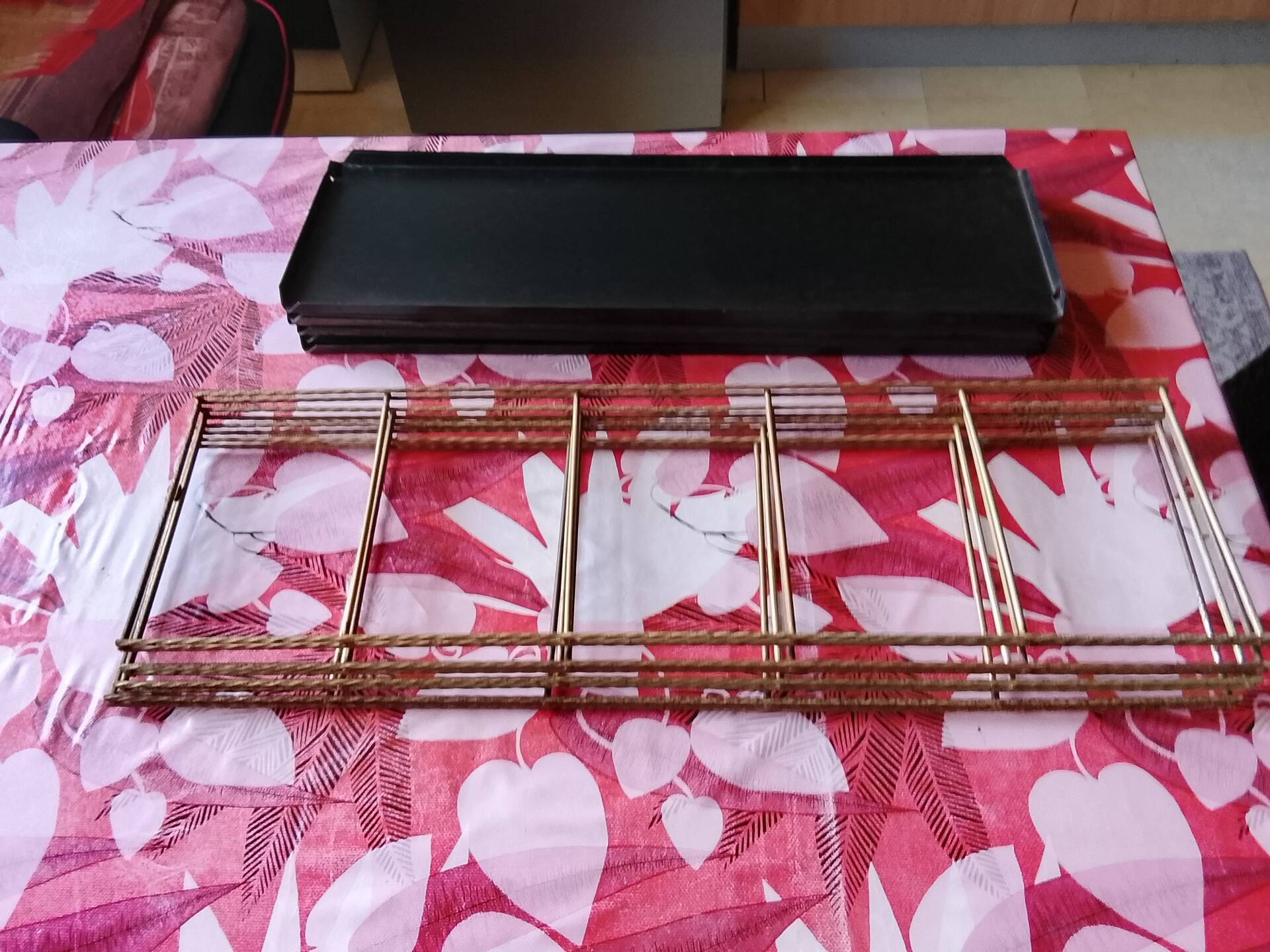 Wall shelf