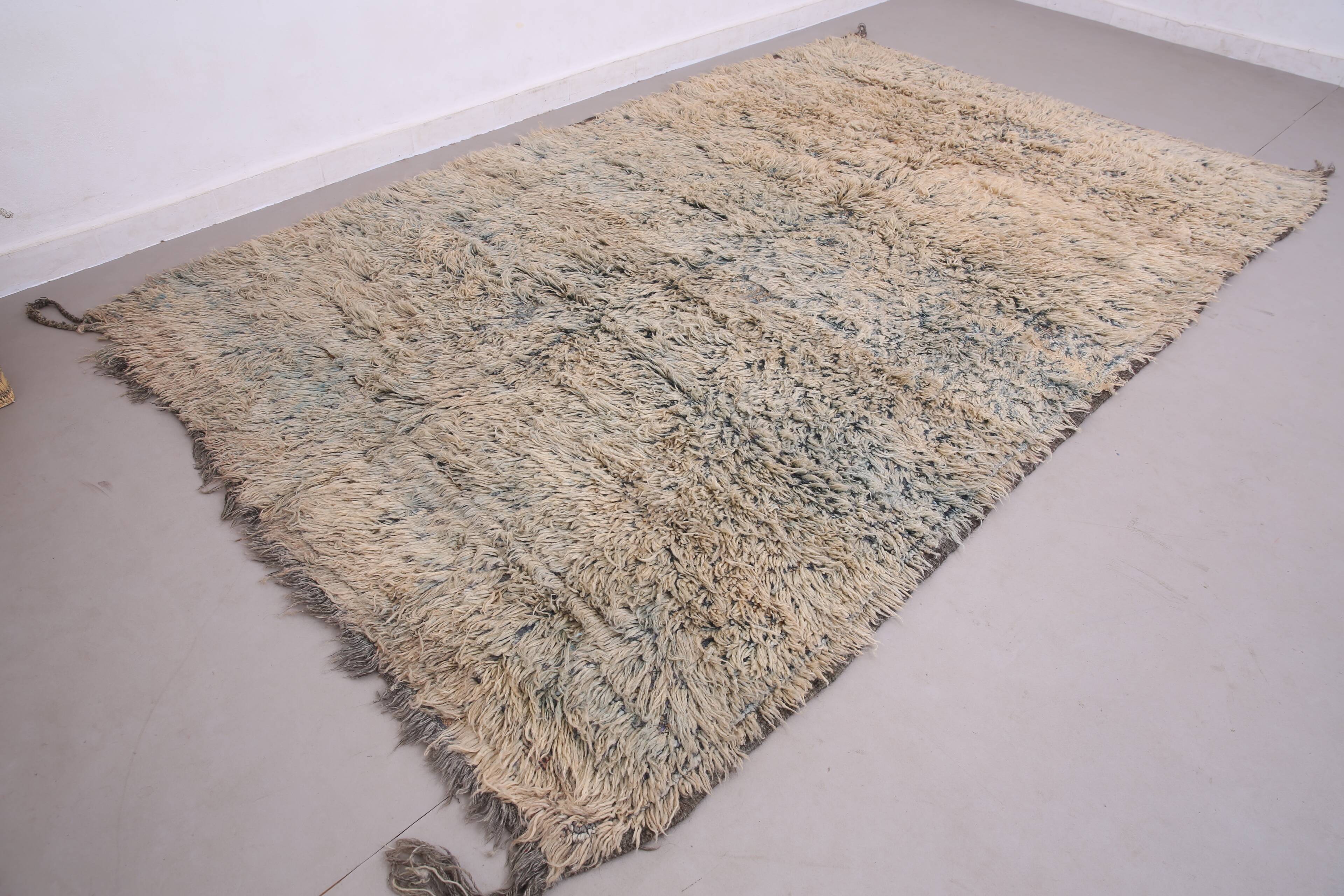 Shag Vintage Moroccan Rug 202 x 325 cm - Berber Wool Rug - Handmade Rug