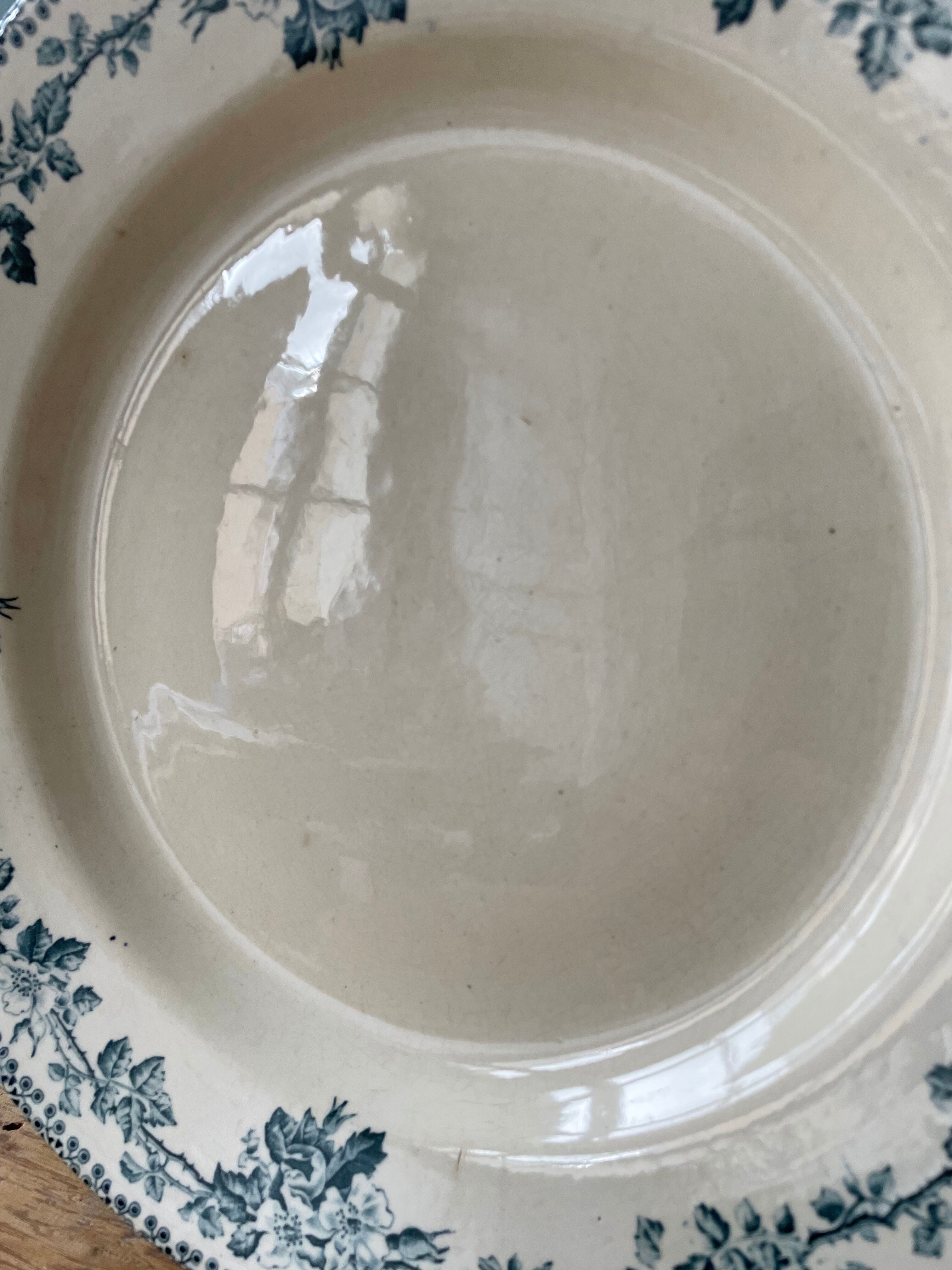 Old round dish Terre de Fer Debray, Guadeloupe service