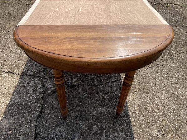 Table ovale en chêne massif avec 4 rallonges