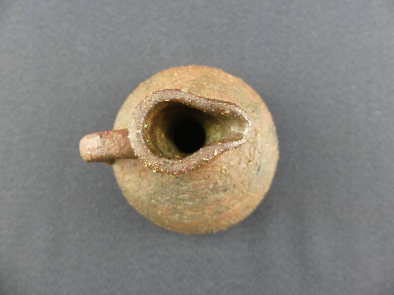 Gerhard Liebenthron, petit pichet ou vase en poterie brutaliste