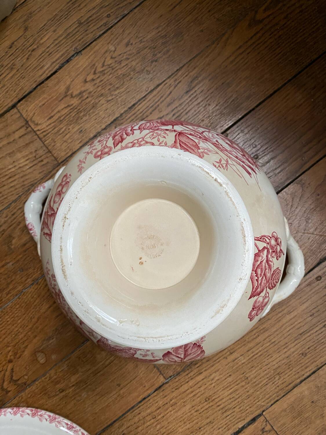 NIMY iron earth bird soup tureen