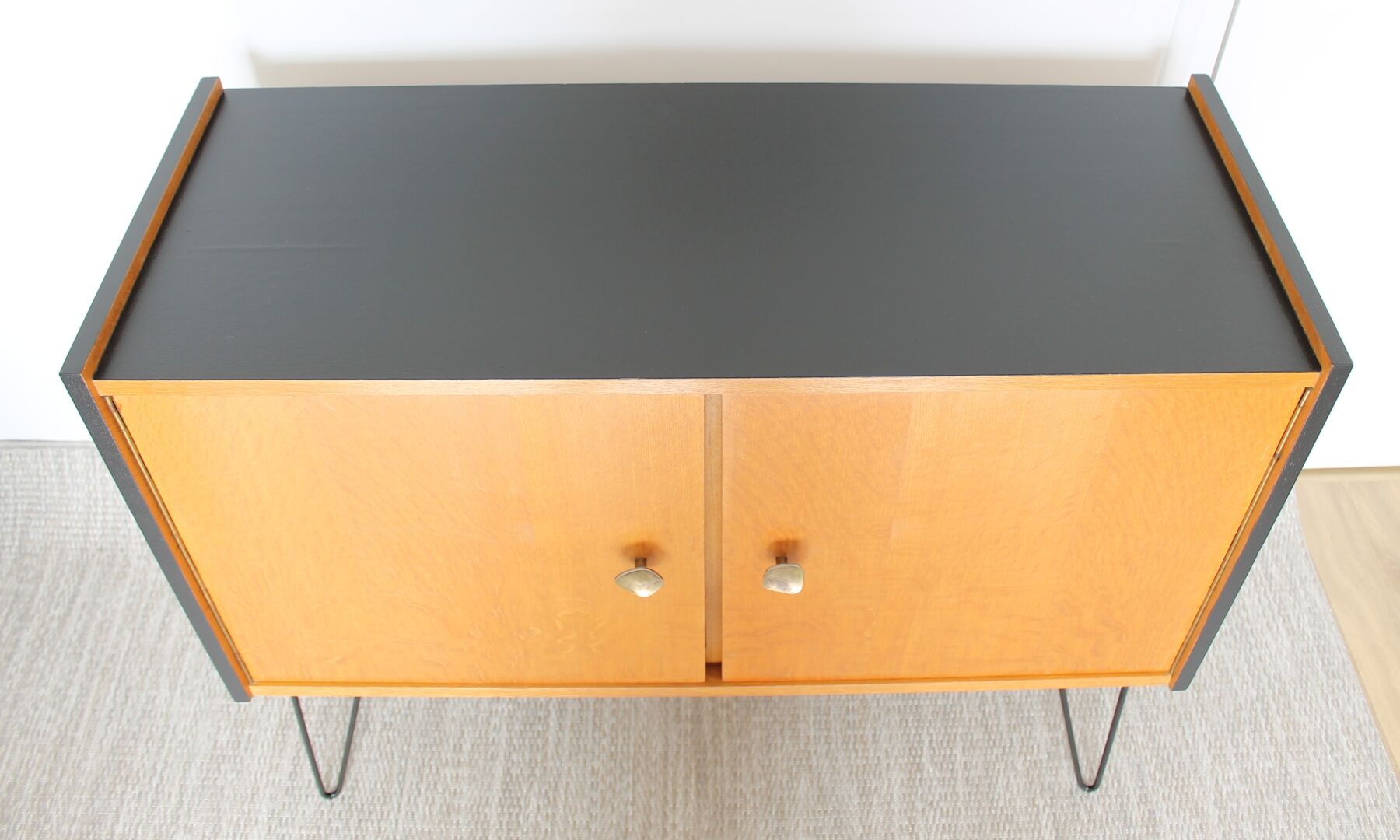 Buffet down vintage needle feet