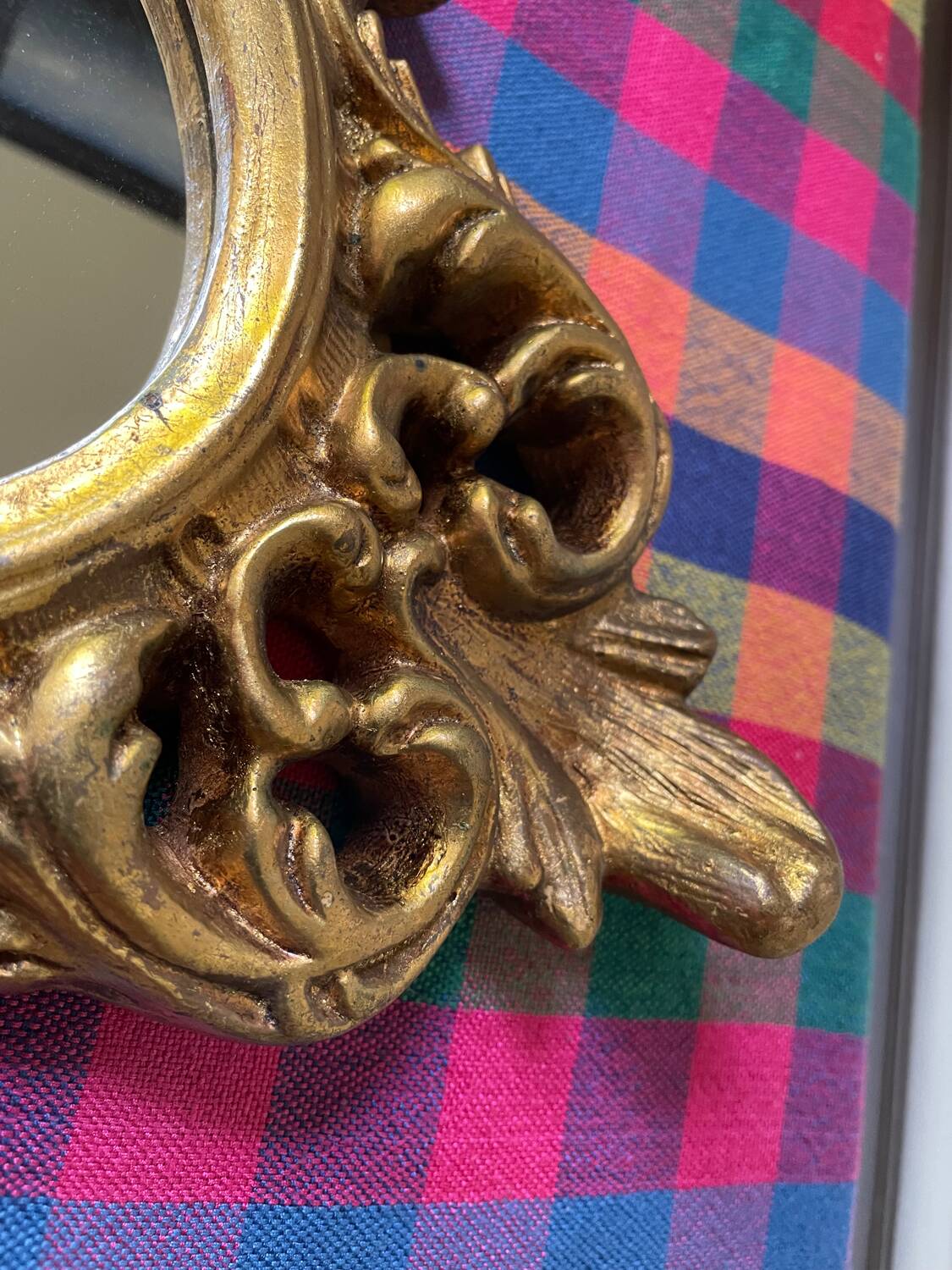 Golden rockery mirror