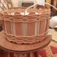 Suspension vintage en bois et tissu