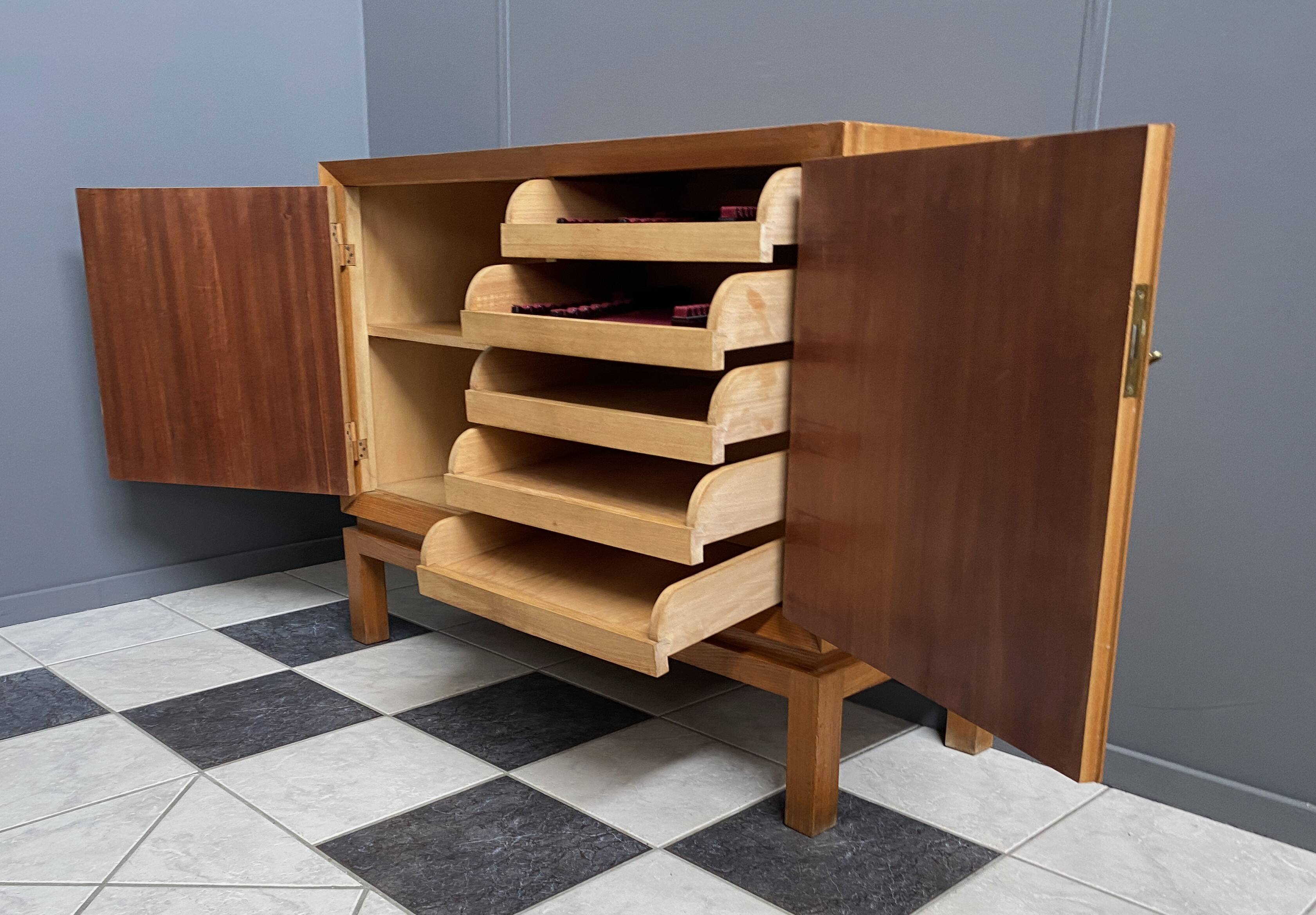 wood sideboard 2doors and drawers inside 1970s