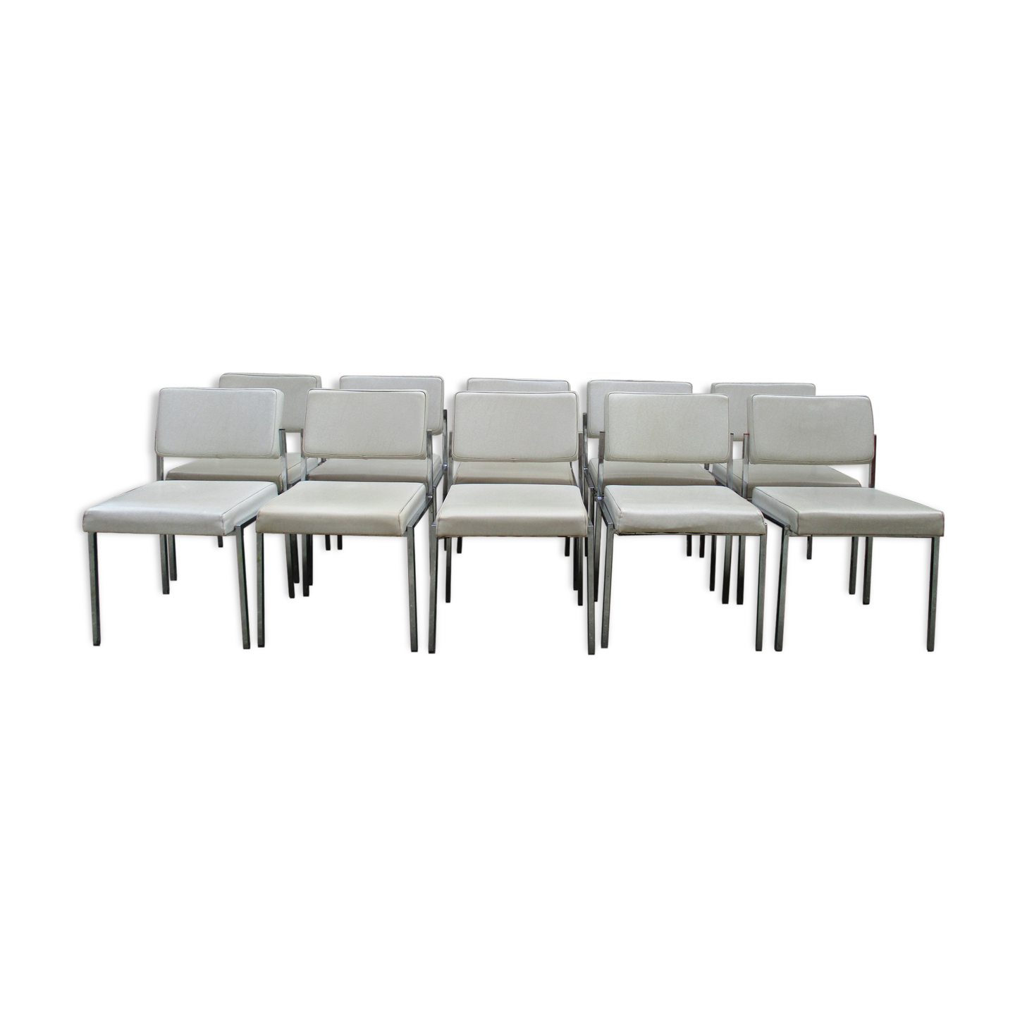 Lot of 10 chairs Strafor 70s