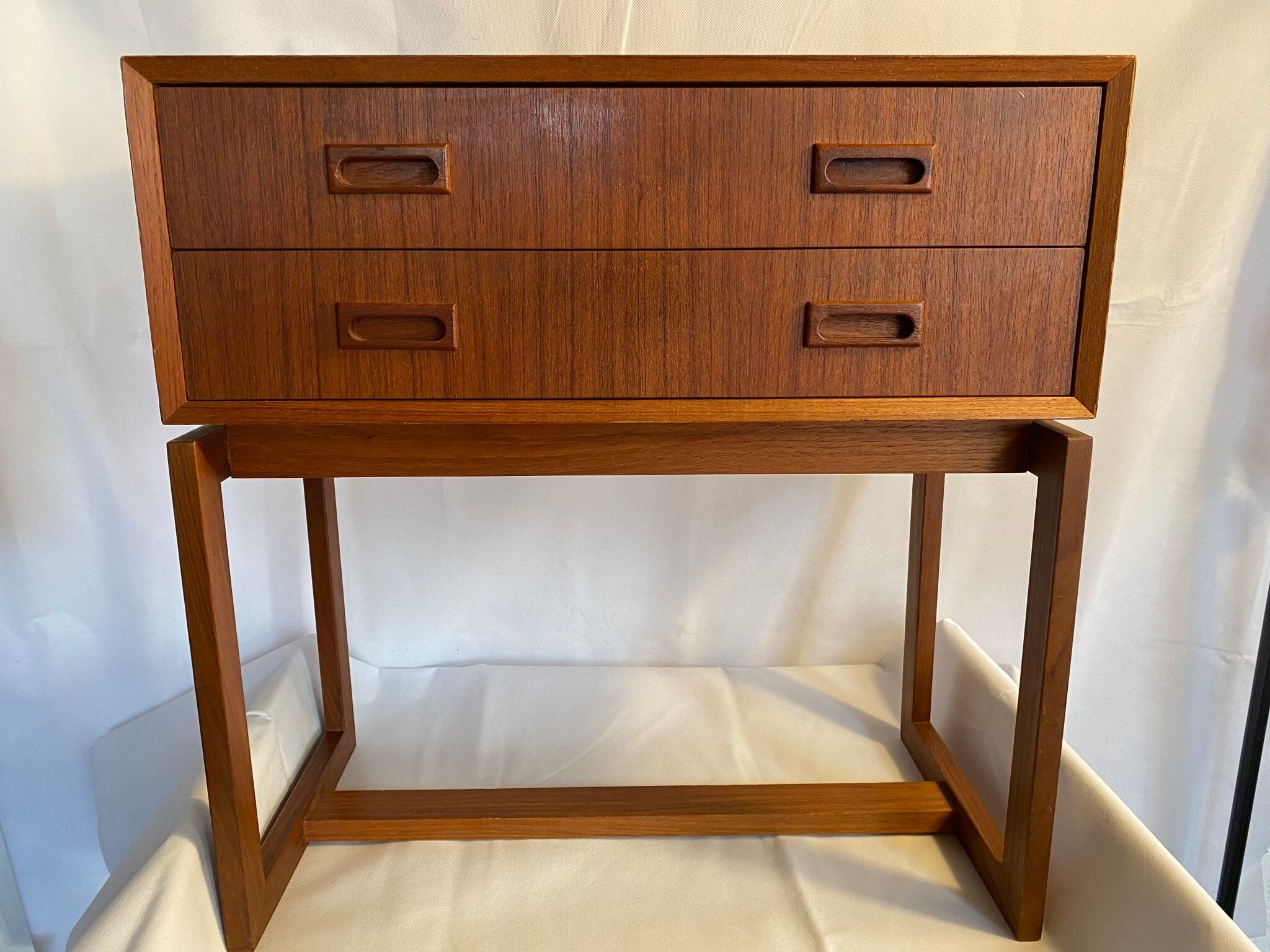 Commode scandinave