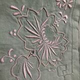 Drap bodé ancien et ses 2 taies brodées