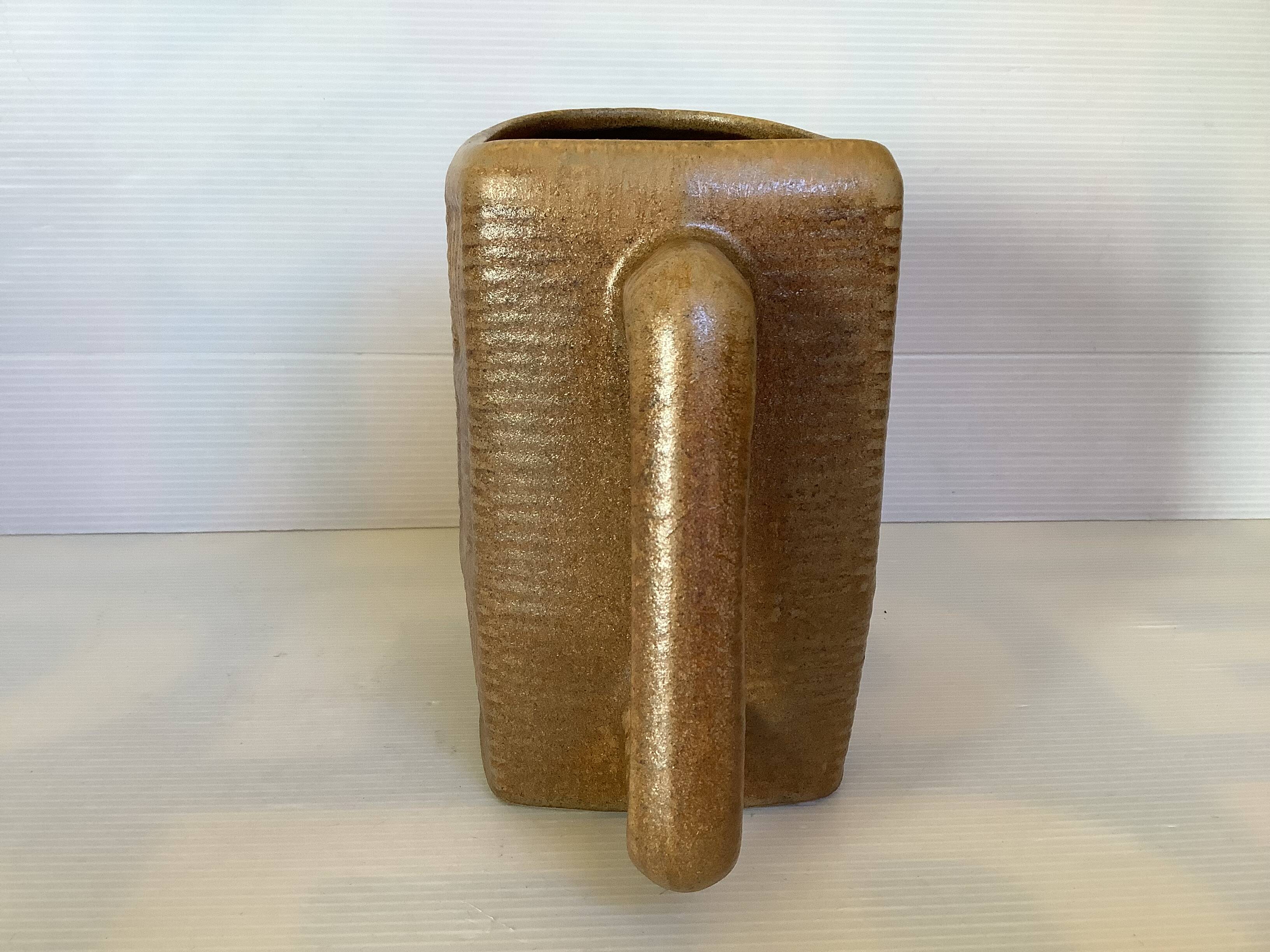 Imitation cane pichet barbotine