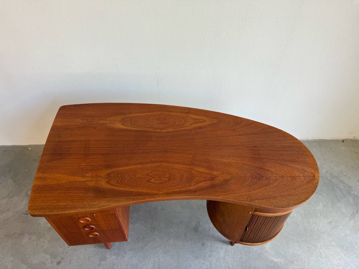 Vintage desk Kai Kristiansen with bar