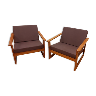 Paire de fauteuils en pin
